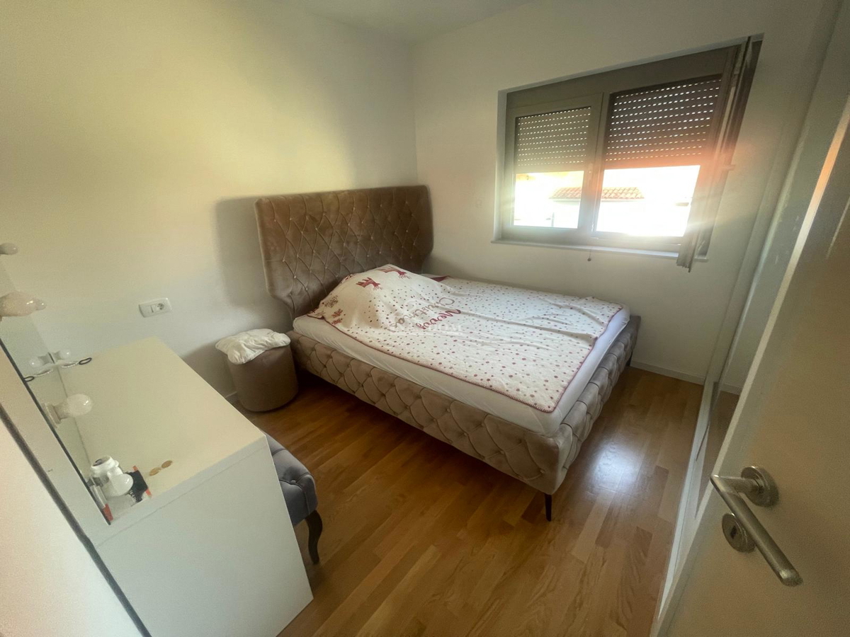 Vodice - Appartamento di lusso arredato completamente con 4 camere da letto – 500 m dalla spiaggia