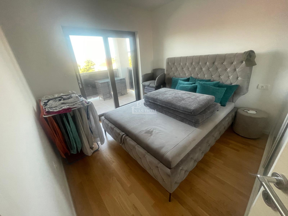 Vodice - Appartamento di lusso arredato completamente con 4 camere da letto – 500 m dalla spiaggia