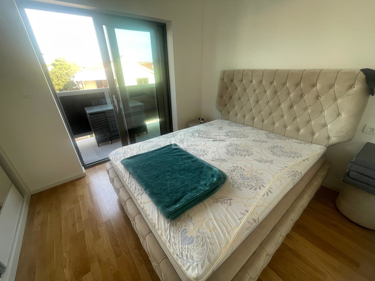 Vodice - Appartamento di lusso arredato completamente con 4 camere da letto – 500 m dalla spiaggia