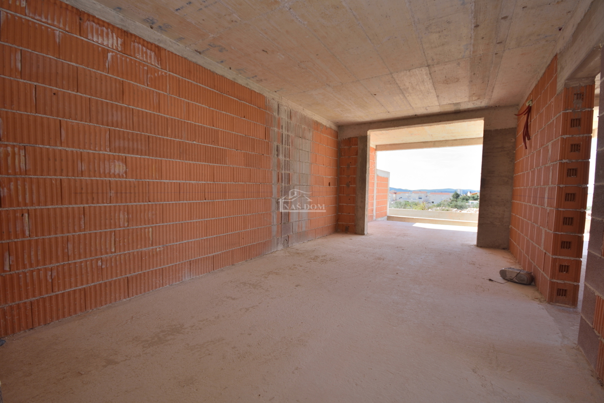 Vodice - Appartamento di lusso S1 con giardino in posizione tranquilla, nuova costruzione