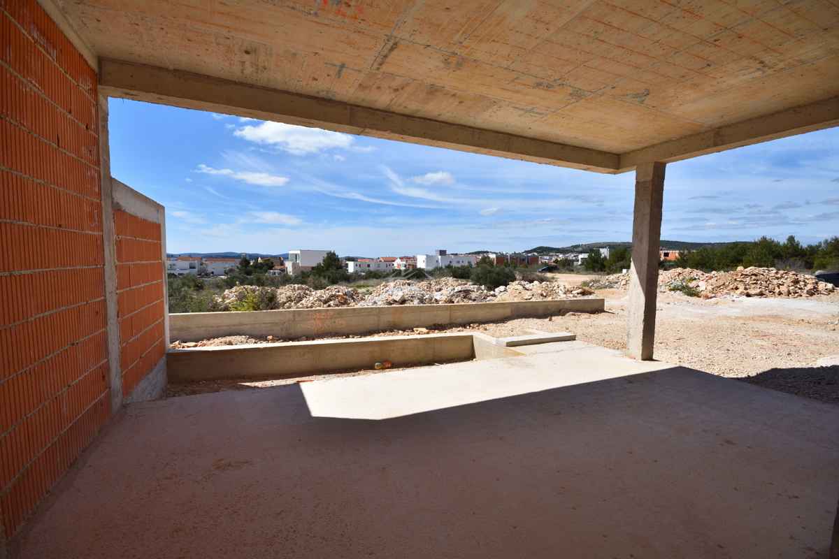 Vodice - Appartamento di lusso S1 con giardino in posizione tranquilla, nuova costruzione