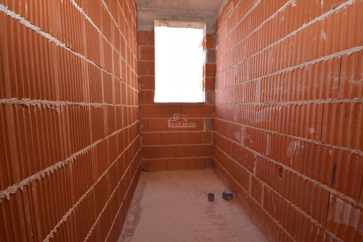 Vodice - Appartamento di lusso S1 con giardino in posizione tranquilla, nuova costruzione