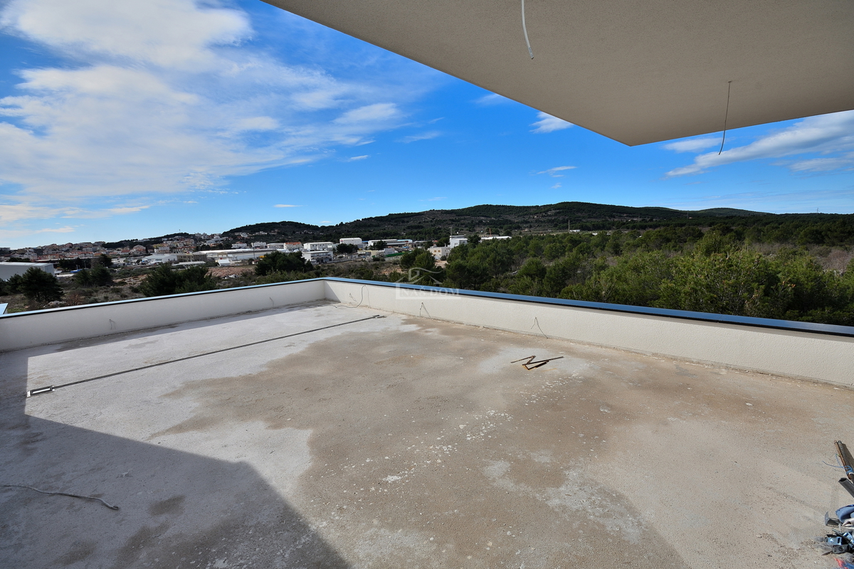 Vodice - NUOVA COSTRUZIONE - Appartamento duplex S3 con vista mare
