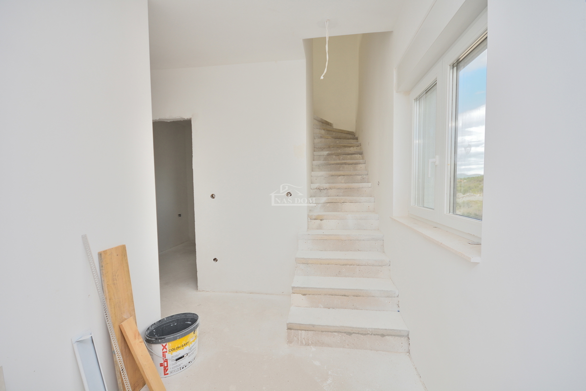 Vodice - NUOVA COSTRUZIONE - Appartamento duplex S3 con vista mare
