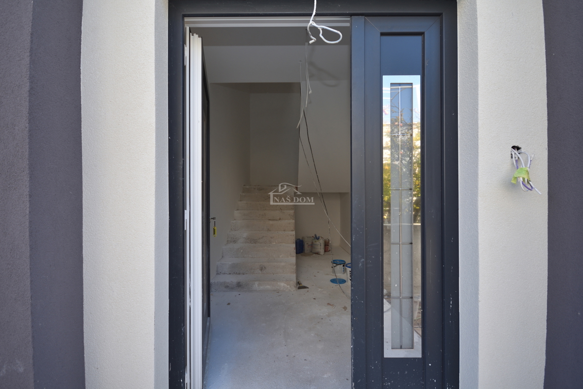 Vodice - **NUOVA COSTRUZIONE** appartamento S2, 1° piano, a 450 m dalla spiaggia