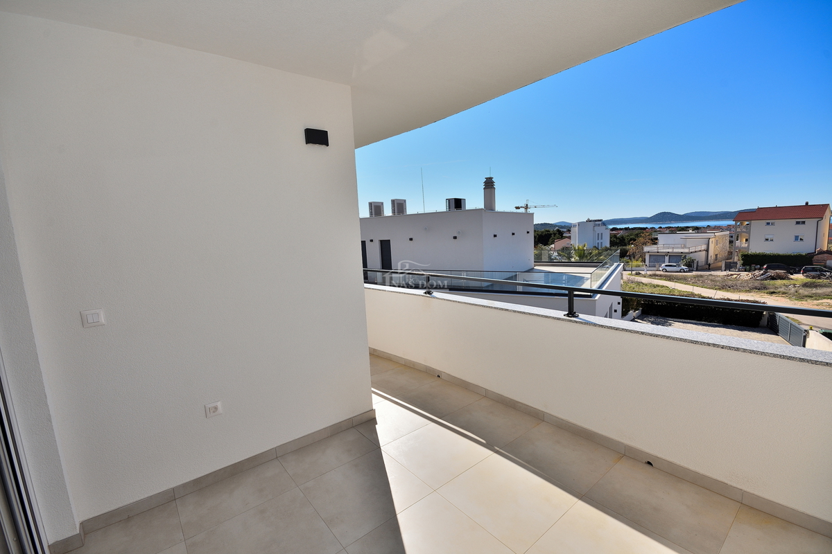 Appartamento bilocale al primo piano con vista mare