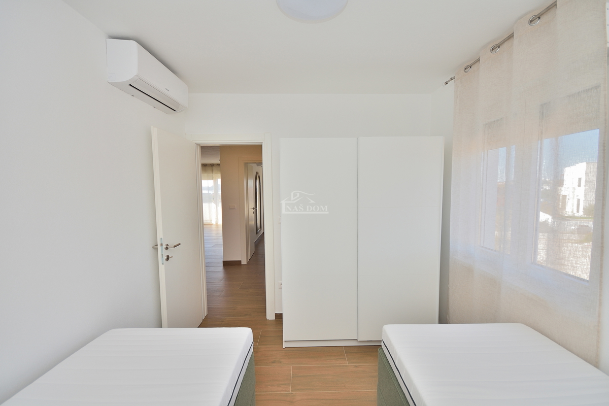 Appartamento bilocale al primo piano con vista mare