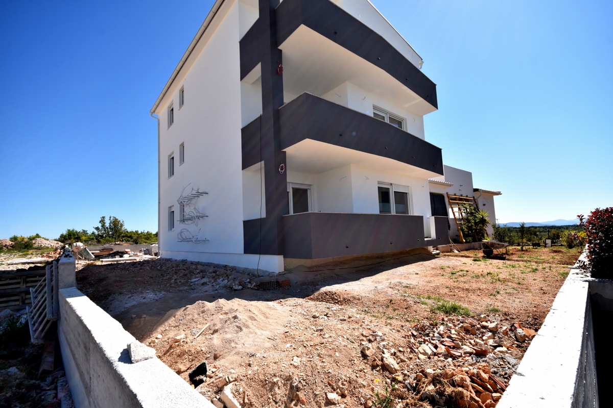 Appartamento bilocale al primo piano con vista mare