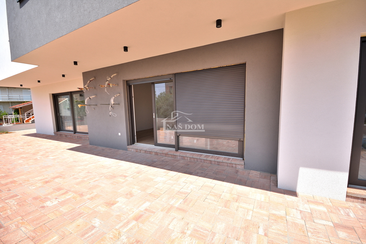 Vodice - NUOVA COSTRUZIONE* Casa S2 con terrazza sul tetto, vista mare, a 150 m dalla spiaggia
