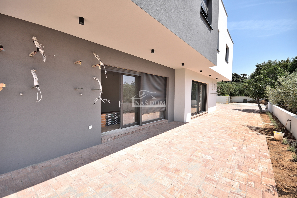 Vodice - NUOVA COSTRUZIONE* Casa S2 con terrazza sul tetto, vista mare, a 150 m dalla spiaggia