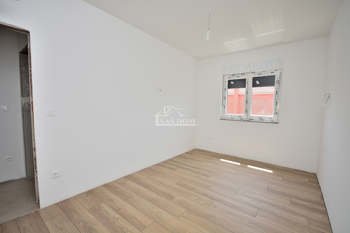 Vodice - NUOVA COSTRUZIONE* Casa S2 con terrazza sul tetto, vista mare, a 150 m dalla spiaggia