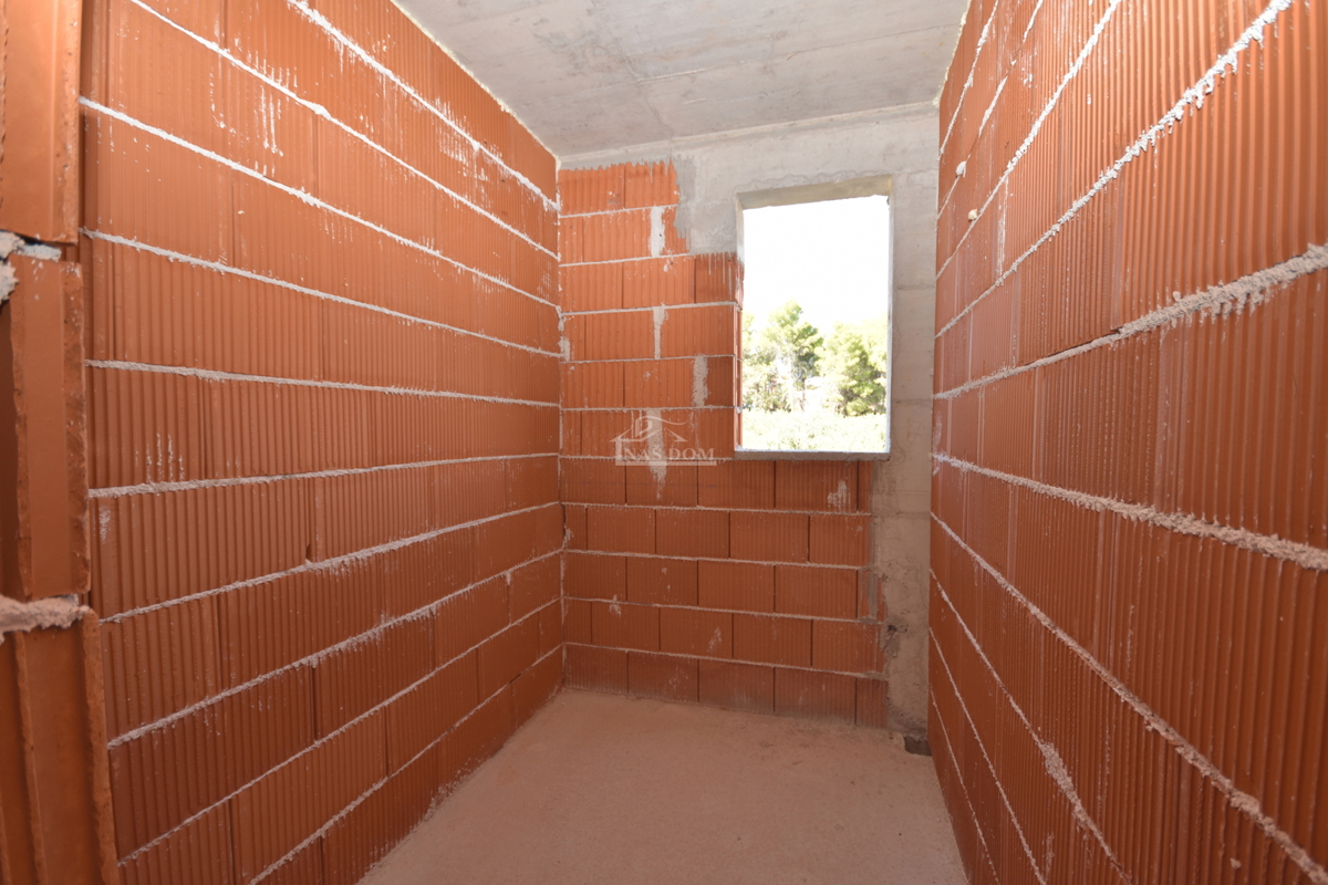 Vodice, nuova costruzione, appartamento S4 al 1° piano di 88 m² con terrazza e vista mare