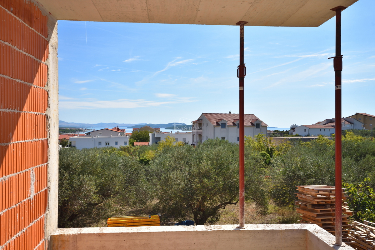 Vodice, nuova costruzione, appartamento S4 al 1° piano di 88 m² con terrazza e vista mare