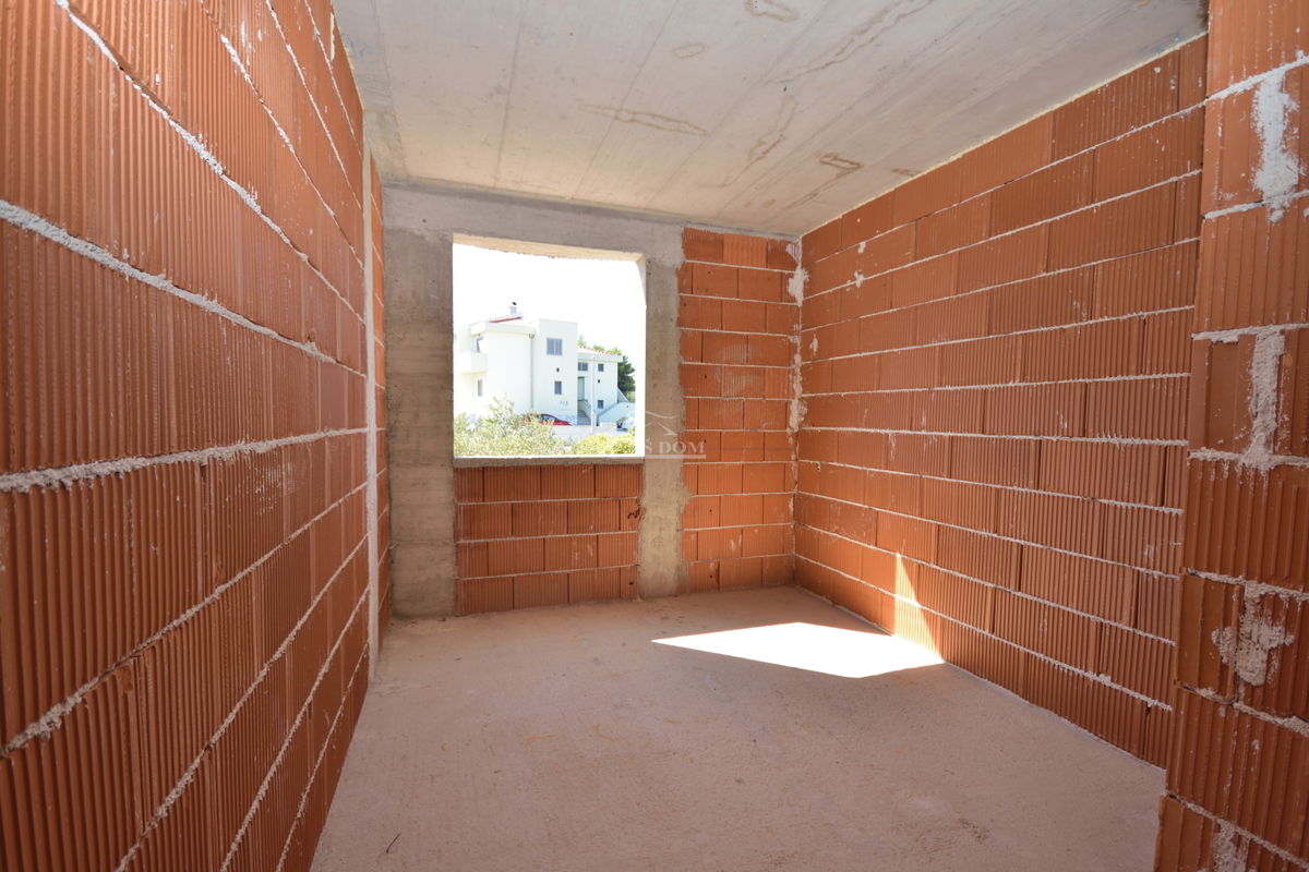 Vodice, nuova costruzione, appartamento S4 al 1° piano di 88 m² con terrazza e vista mare