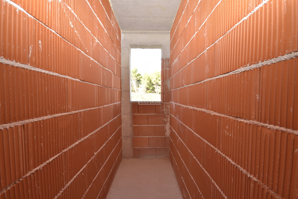 Vodice, nuova costruzione, appartamento S4 al 1° piano di 88 m² con terrazza e vista mare