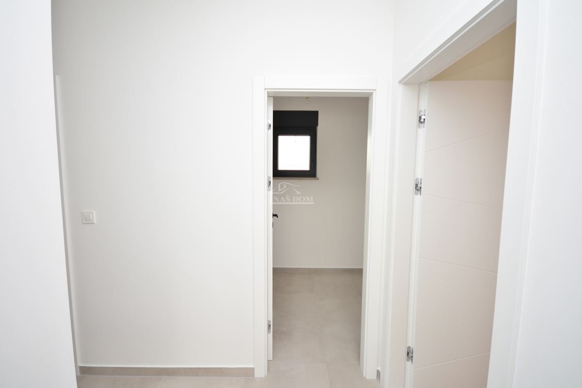 Tribunj - Appartamento di lusso S4 al primo piano, a soli 250 m dalla spiaggia