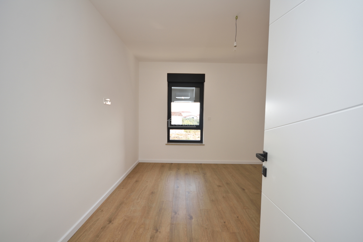 Tribunj - Appartamento di lusso S4 al primo piano, a soli 250 m dalla spiaggia