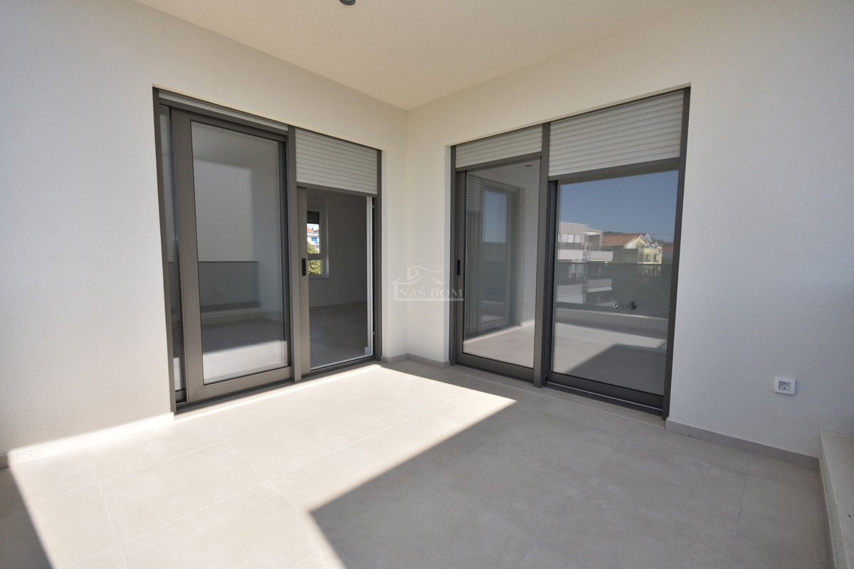 Vodice - Appartamento S7 con vista mare, posizione eccellente