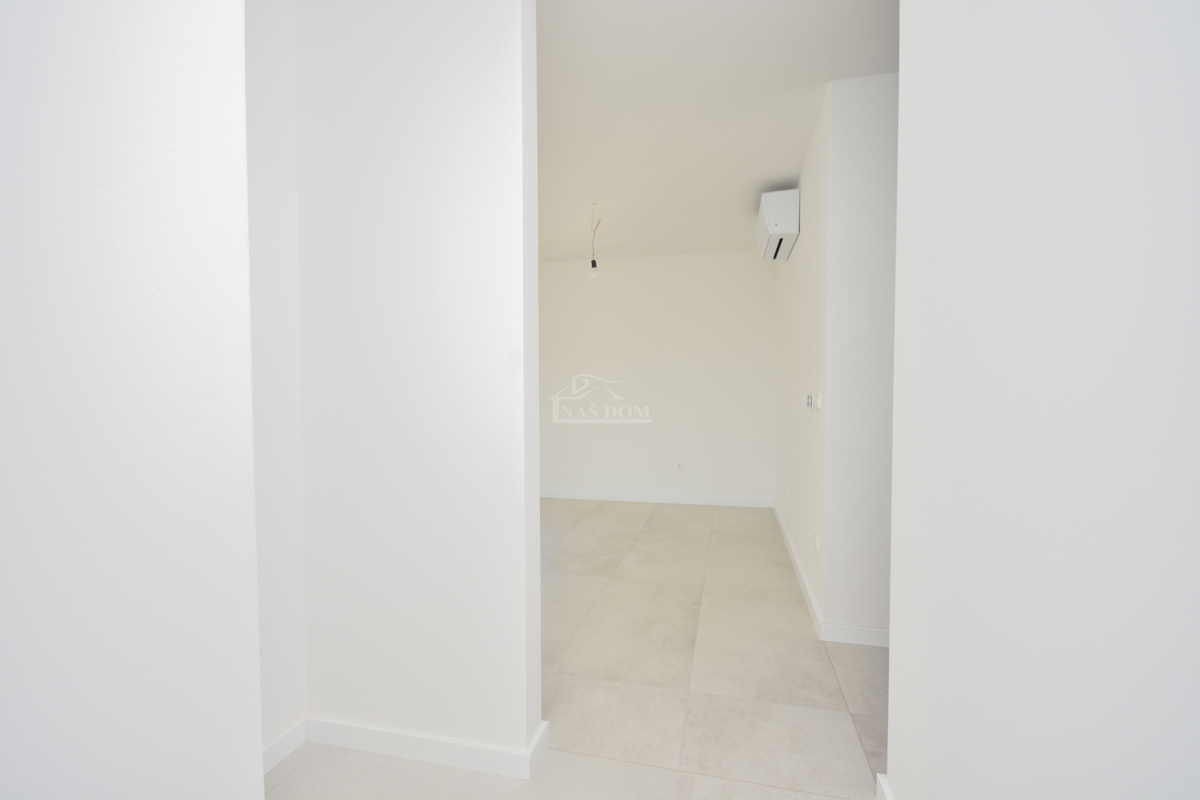 Vodice - Appartamento S7 con vista mare, posizione eccellente