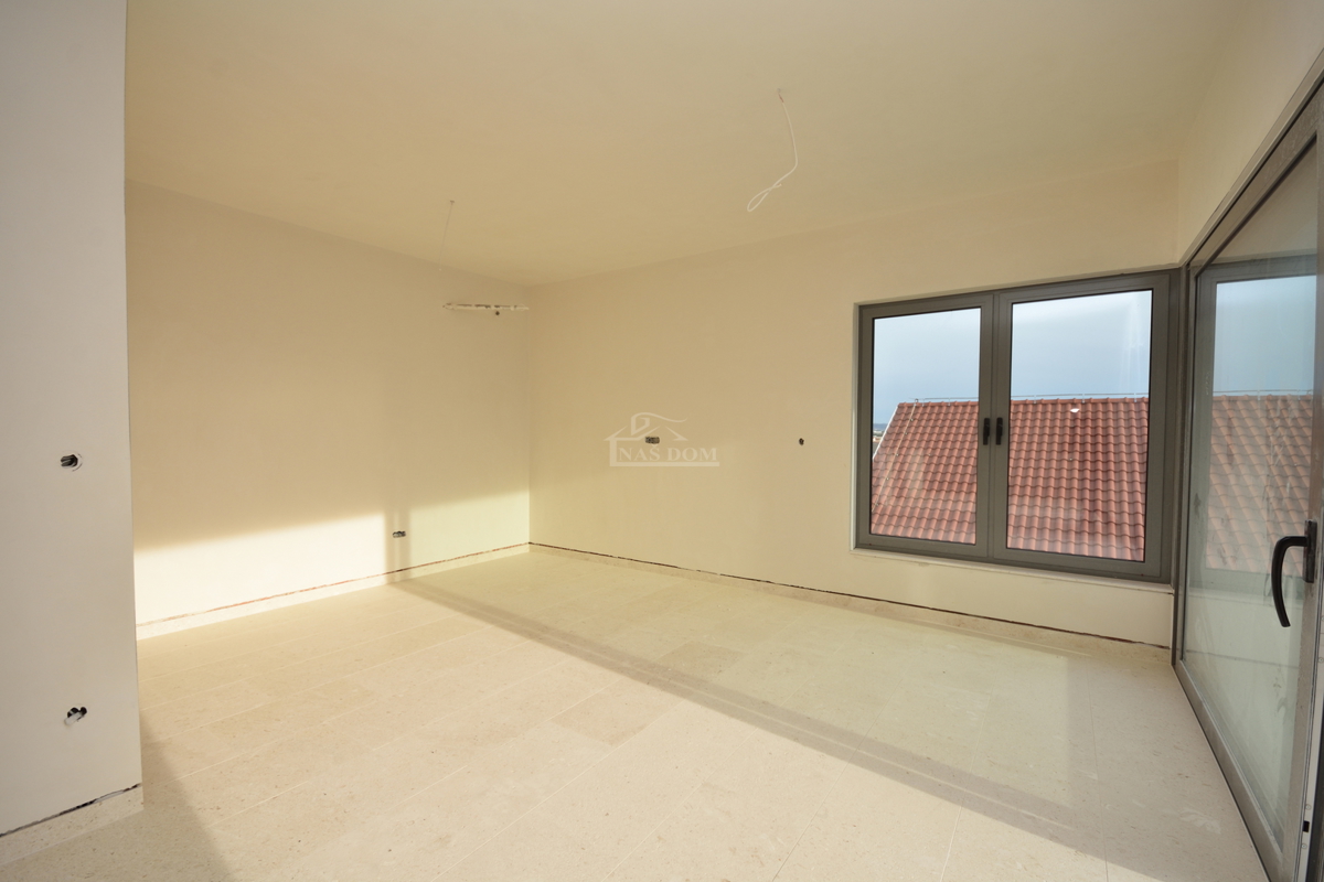 Vodice - Attico di lusso S4 con ascensore, vista mare, posizione eccellente