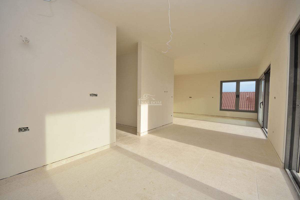 Vodice - Attico di lusso S4 con ascensore, vista mare, posizione eccellente