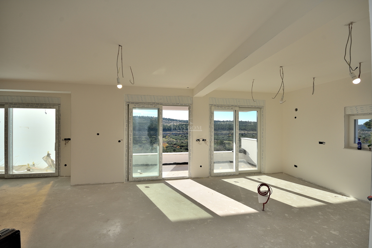 Šibenik, Donje Polje - villa con piscina