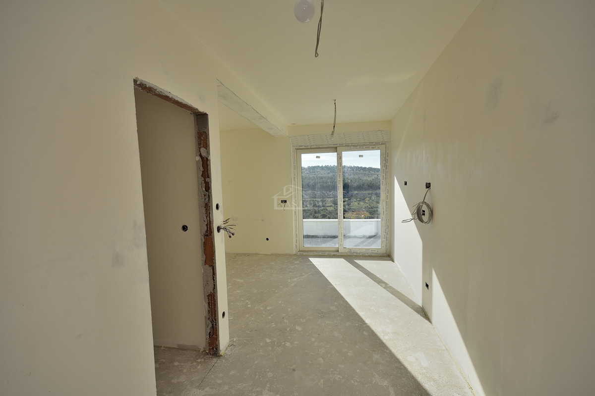 Šibenik, Donje Polje - villa con piscina