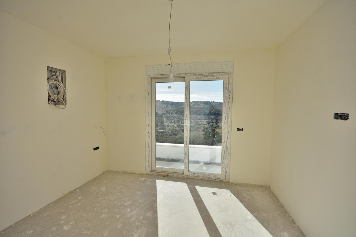 Šibenik, Donje Polje - villa con piscina