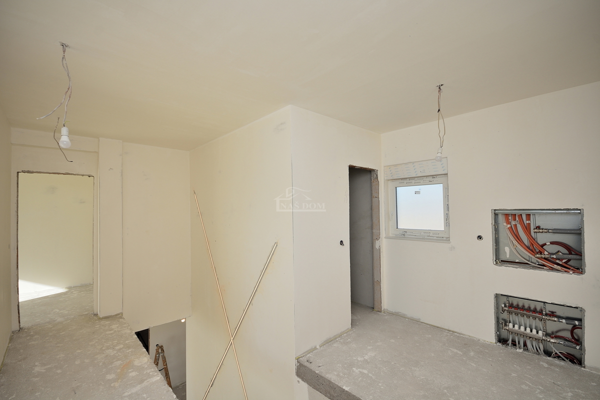 Šibenik, Donje Polje - villa con piscina