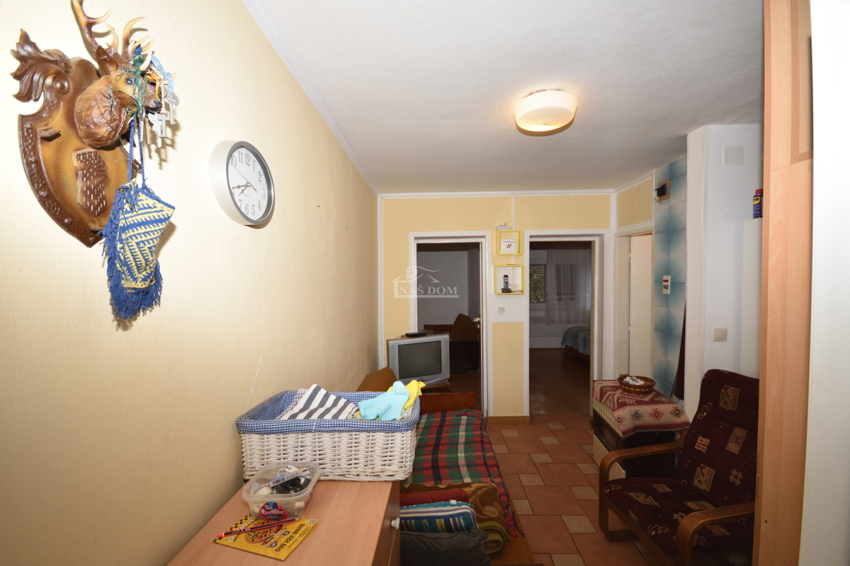 Vodice - casa indipendente con 2 appartamenti e garage