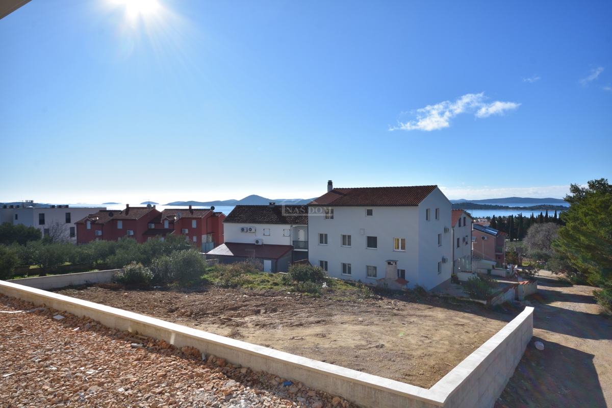 Vodice - Appartamento di lusso S4 al piano terra, vista mare