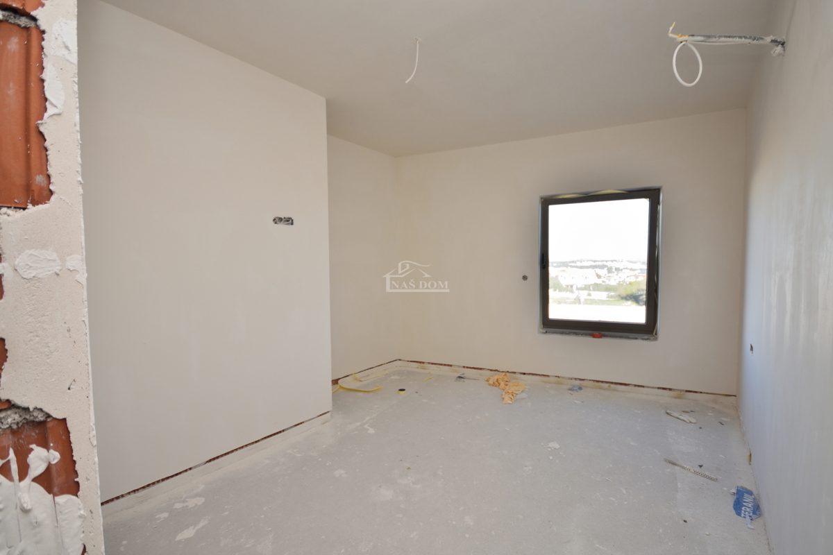 Vodice - Appartamento di lusso S7 con tre camere da letto, vista mare, primo piano