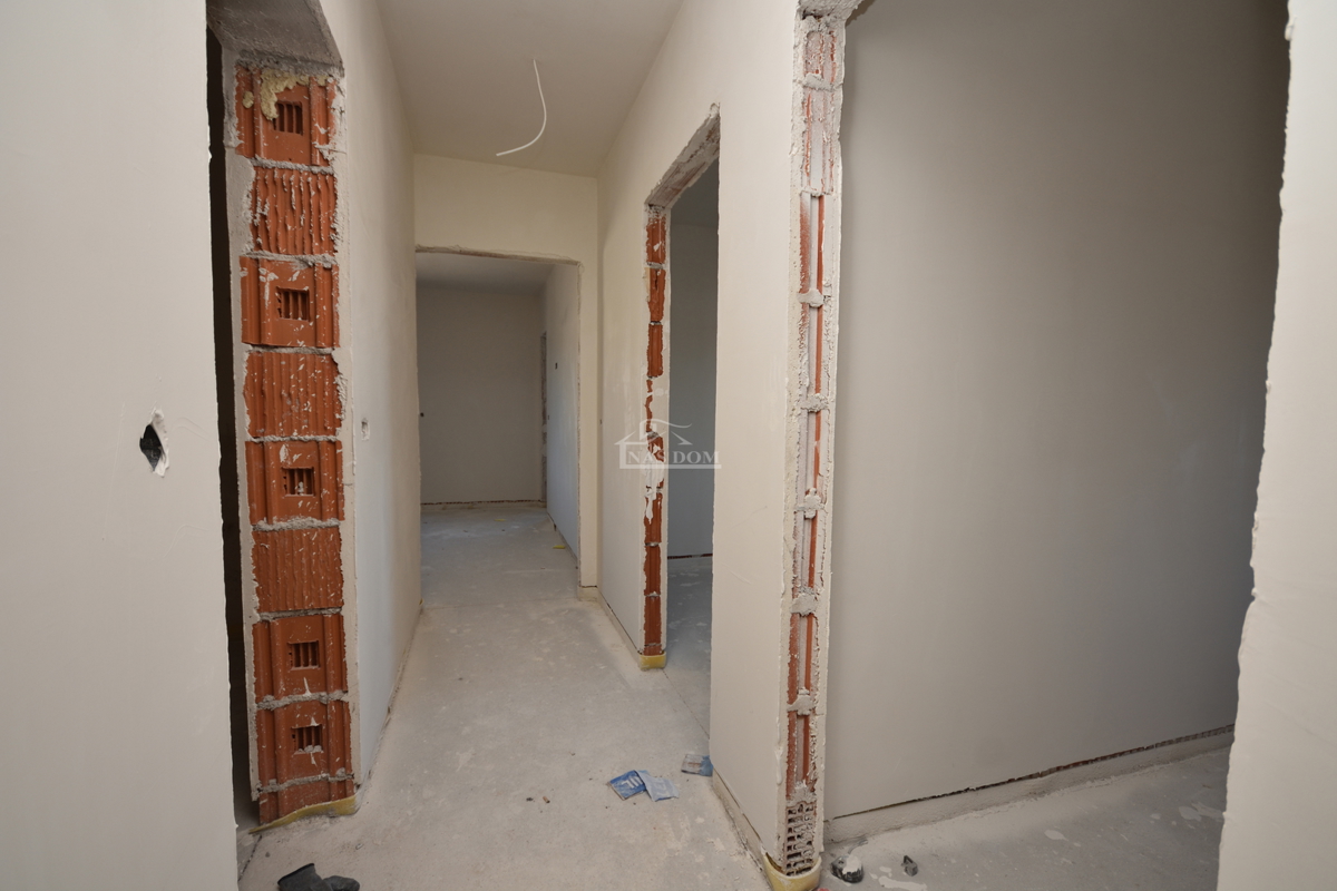 Vodice - Appartamento di lusso S7 con tre camere da letto, vista mare, primo piano