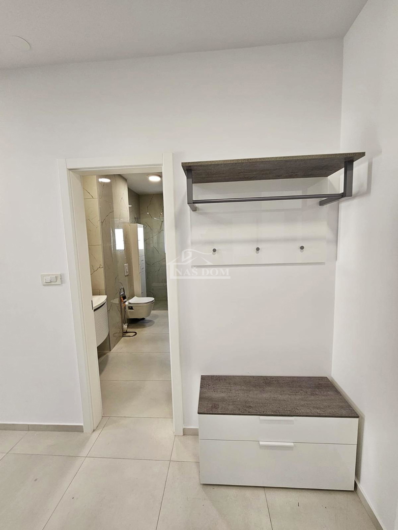 Vodice-Srima - Attico in prima fila sul mare