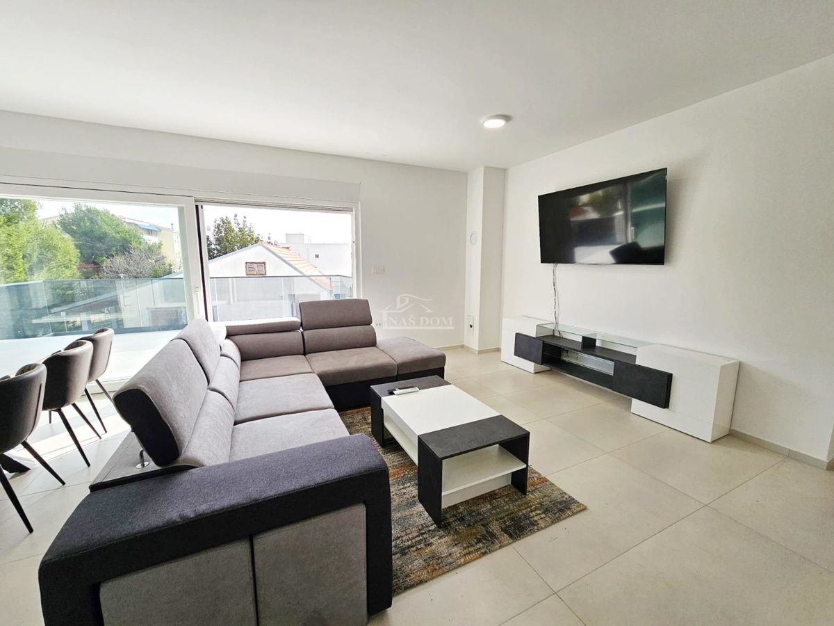 Vodice-Srima - Attico in prima fila sul mare