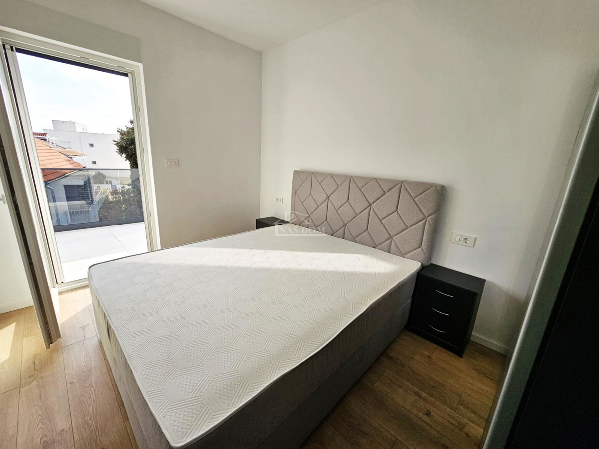 Vodice-Srima - Attico in prima fila sul mare