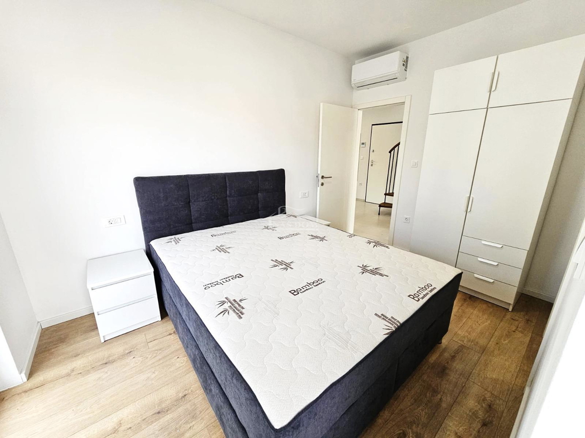 Vodice-Srima - Attico in prima fila sul mare