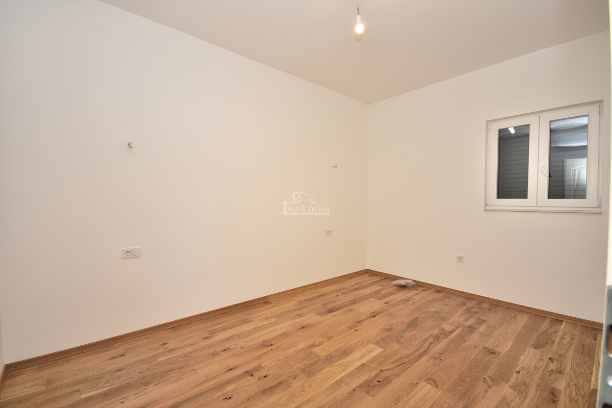 Primošten, Šparadići - PRIMO FILA SUL MARE appartamenti con vista mare