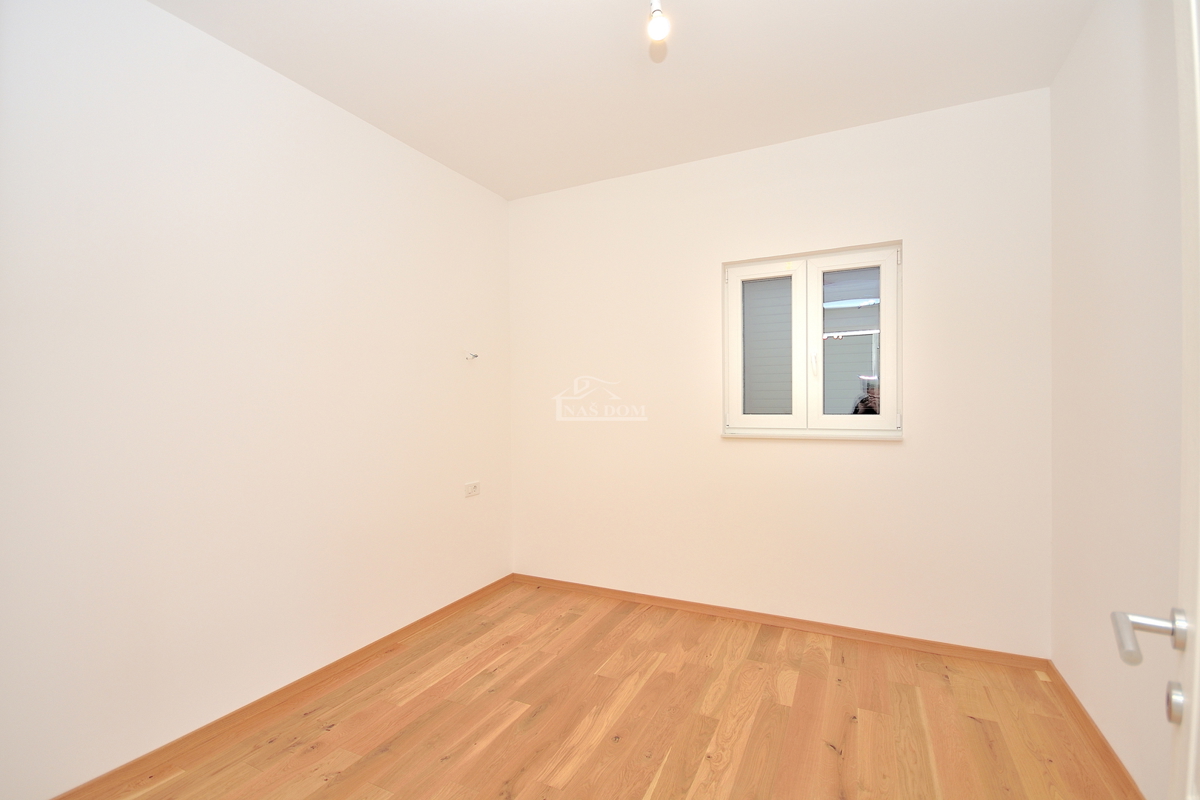 Primošten, Šparadići - PRIMO FILA SUL MARE appartamenti con vista mare