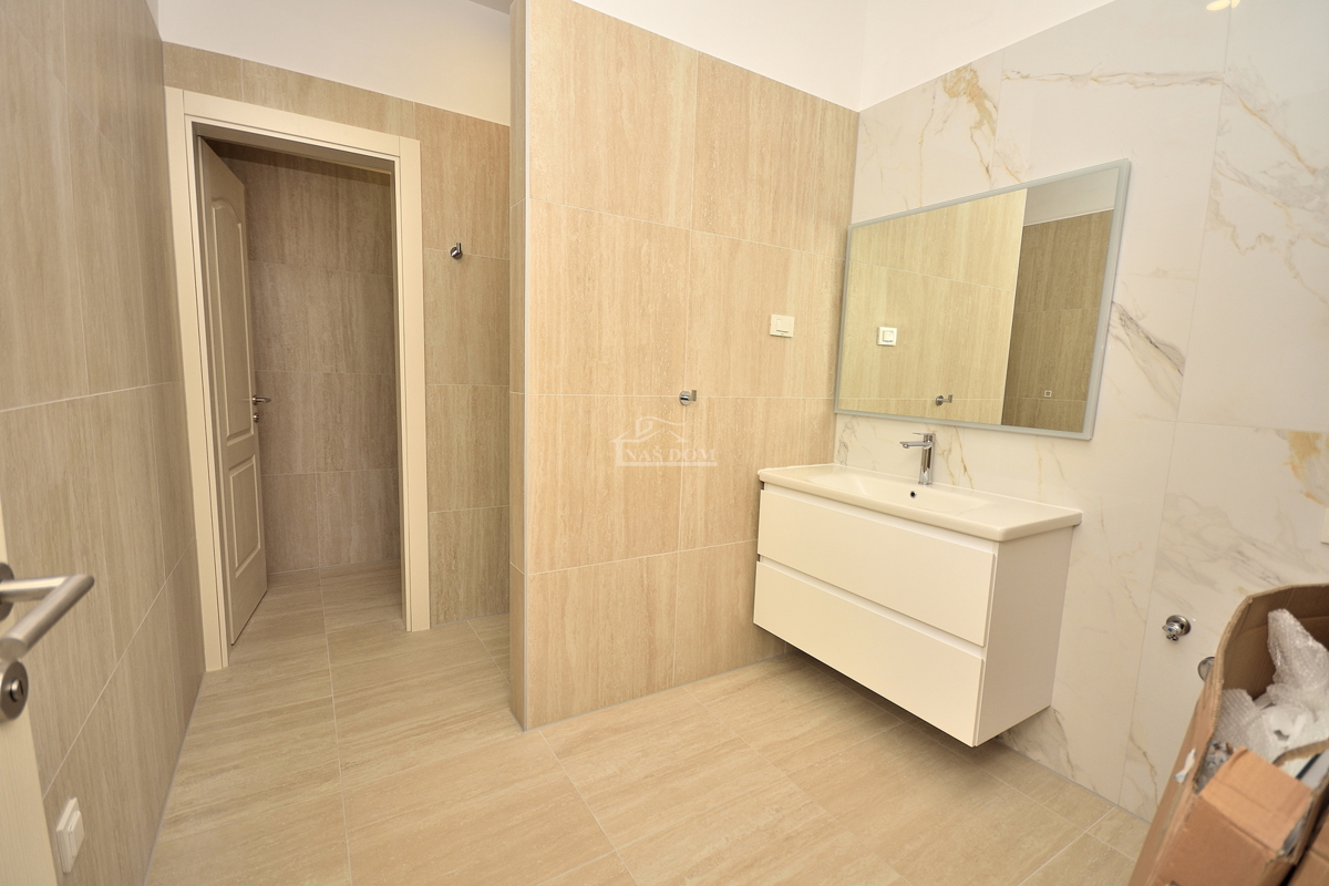 Primošten, Šparadići - PRIMO FILA SUL MARE appartamenti con vista mare