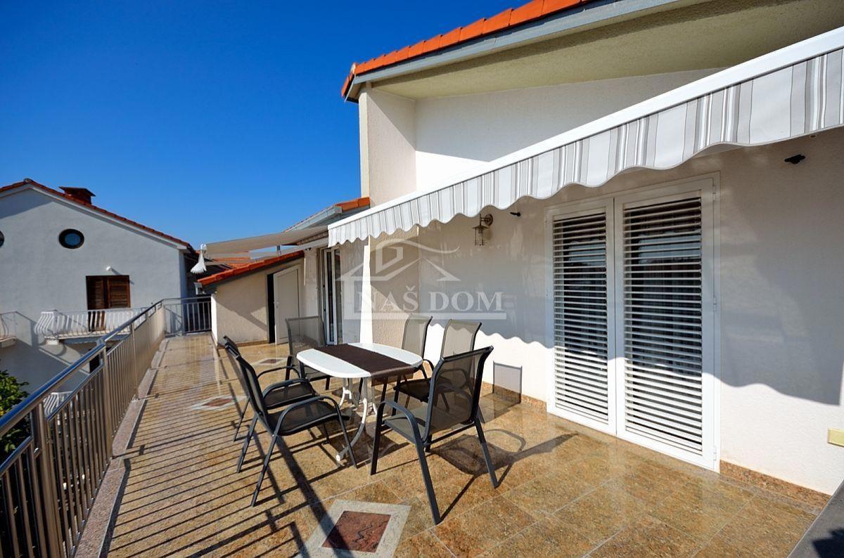 Vodice - Villa indipendente di 343m2