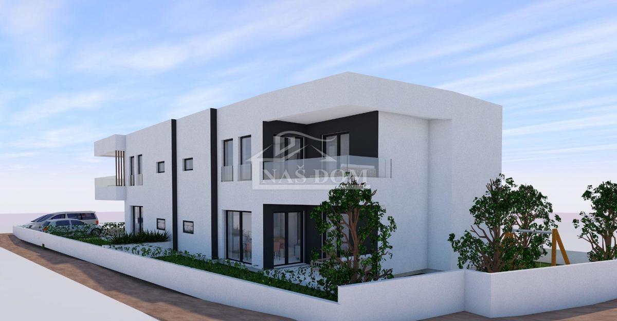 Vodice-**NEW BUILD** Appartamento S1 con tre camere da letto e giardino