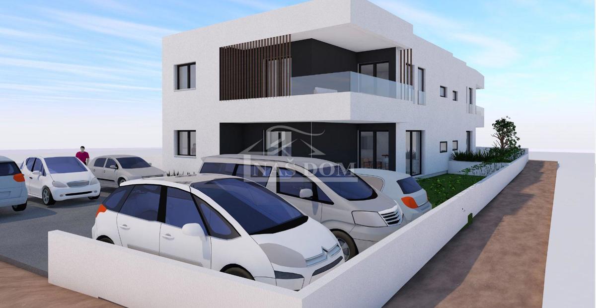 Vodice-**NEW BUILD** Appartamento S1 con tre camere da letto e giardino