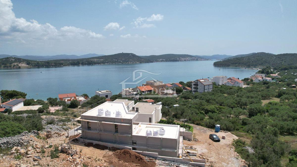 Betina - Villa di lusso con vista mare, a 150m dalla spiaggia