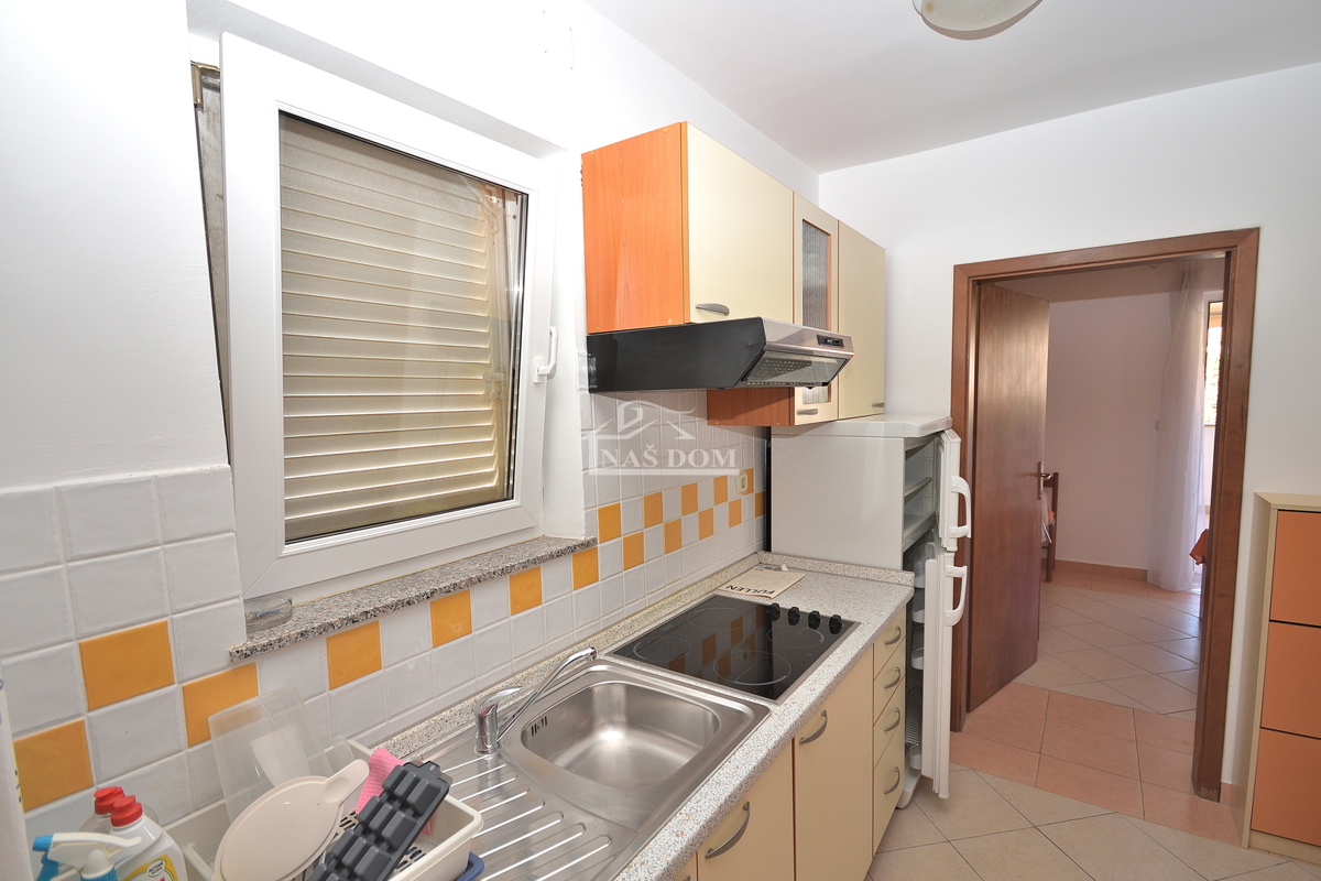 Vodice, Srima - appartamento su tre piani a 450 m dalla spiaggia