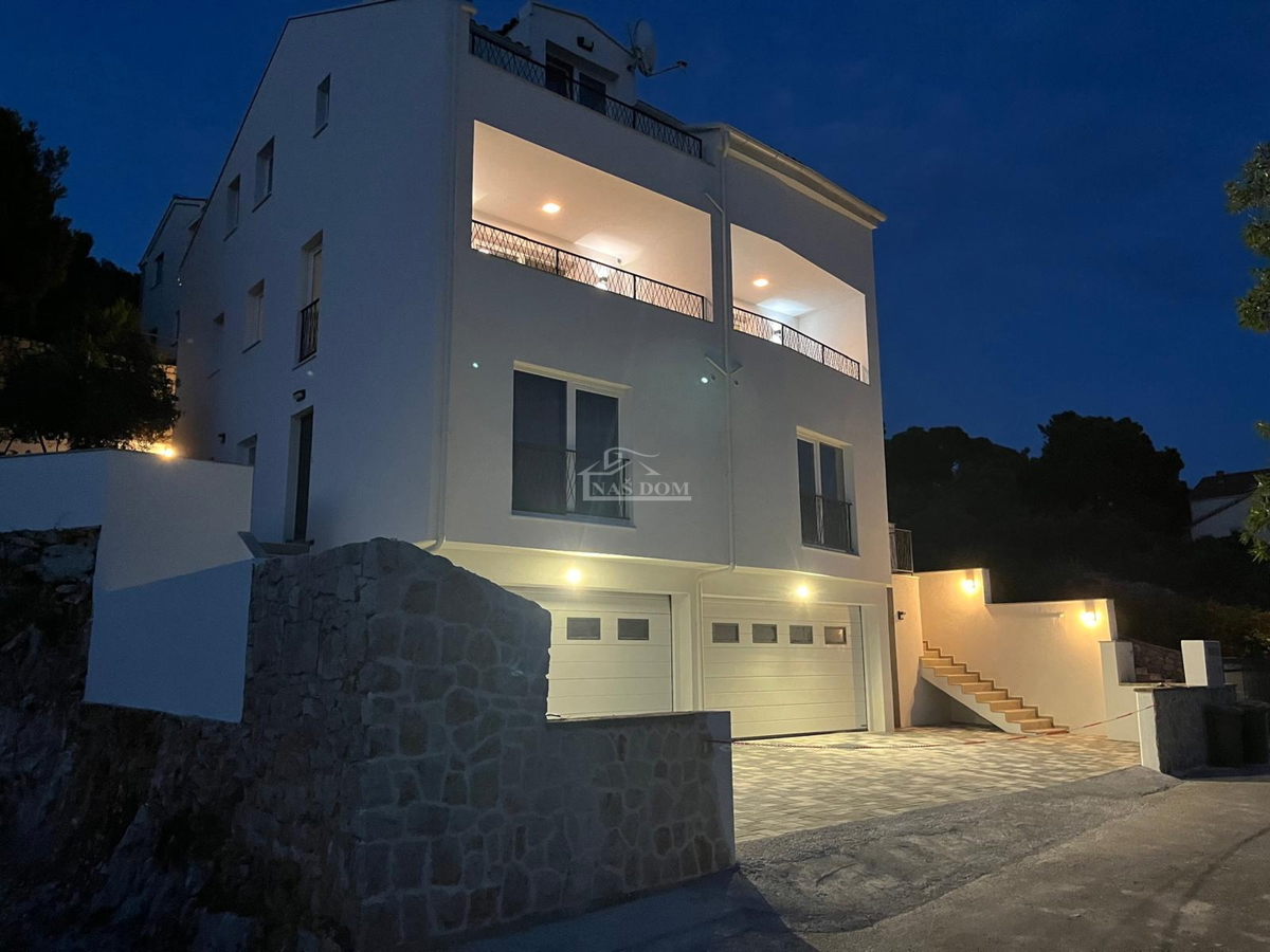 Tisno - **NUOVA COSTRUZIONE** Appartamento S4 con vista mare