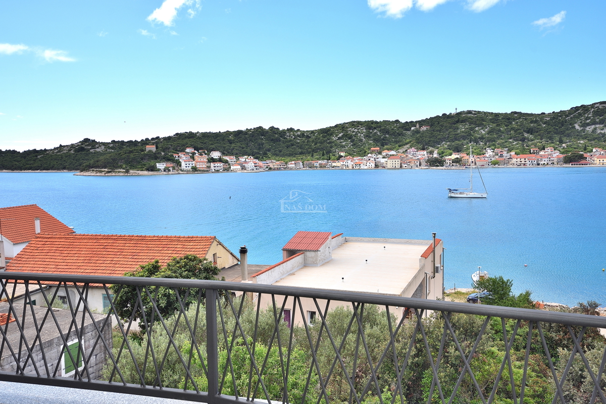 Tisno - **NUOVA COSTRUZIONE** Appartamento S4 con vista mare