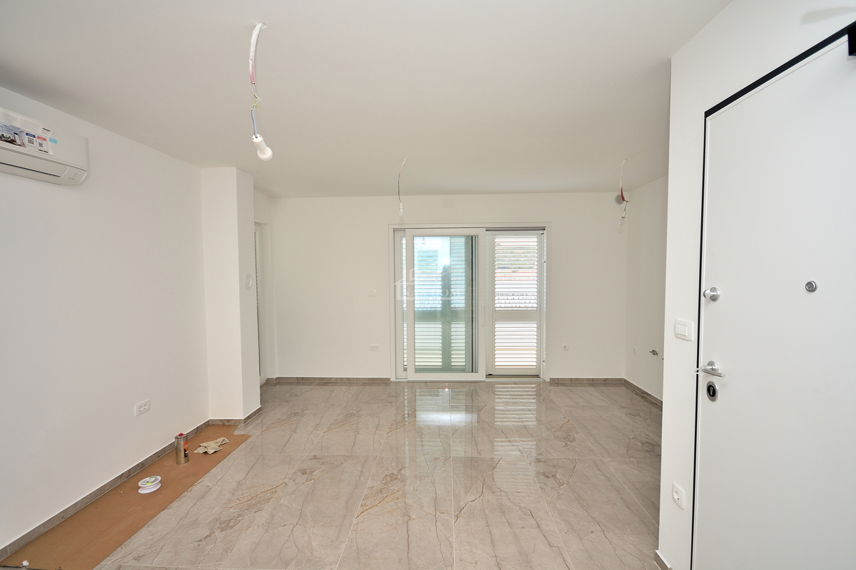 Tisno - **NUOVA COSTRUZIONE** Appartamento S4 con vista mare