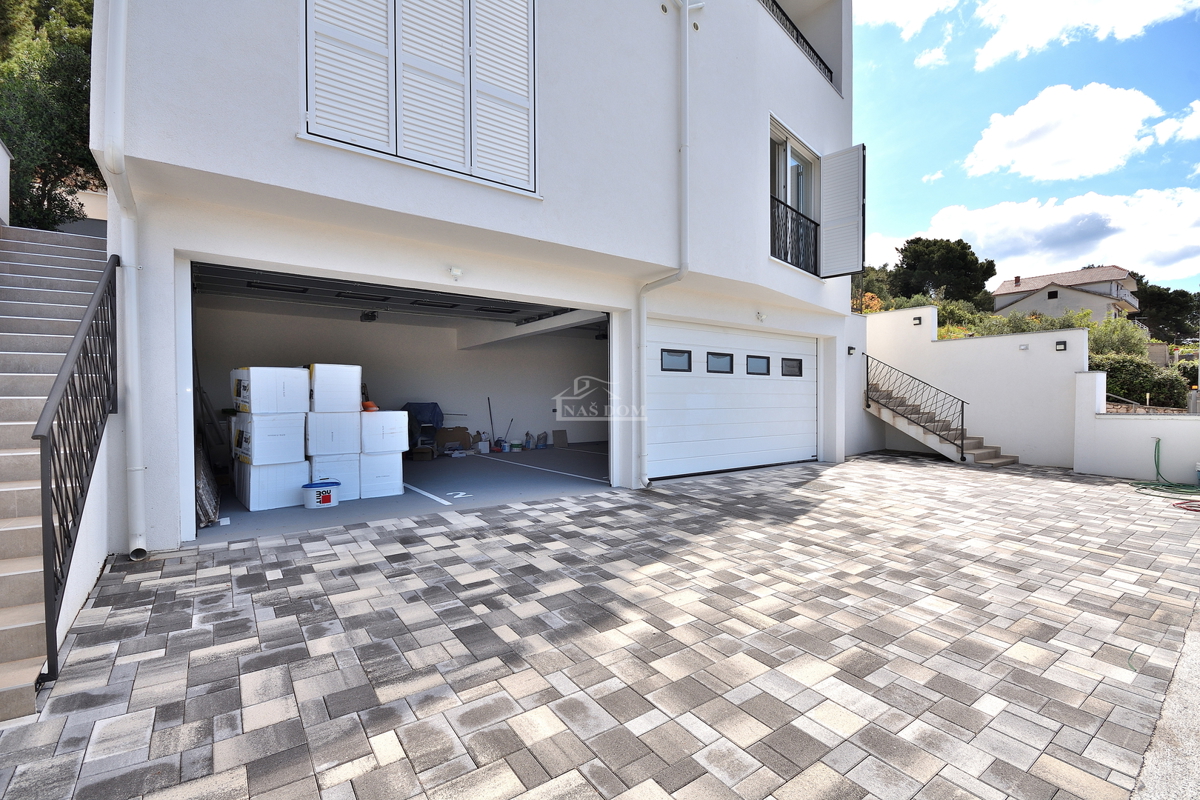 Tisno - **NUOVA COSTRUZIONE** Appartamento S4 con vista mare