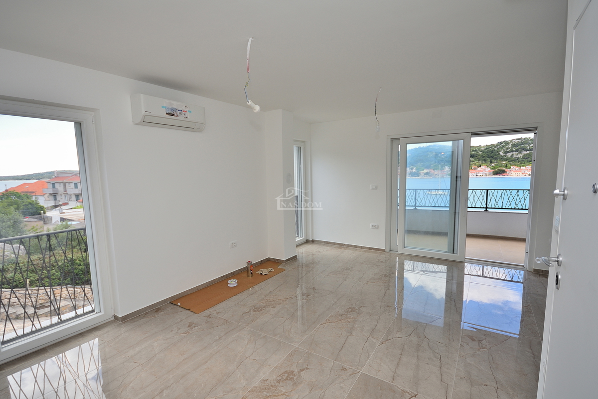 Tisno - **NUOVA COSTRUZIONE** Appartamento S4 con vista mare